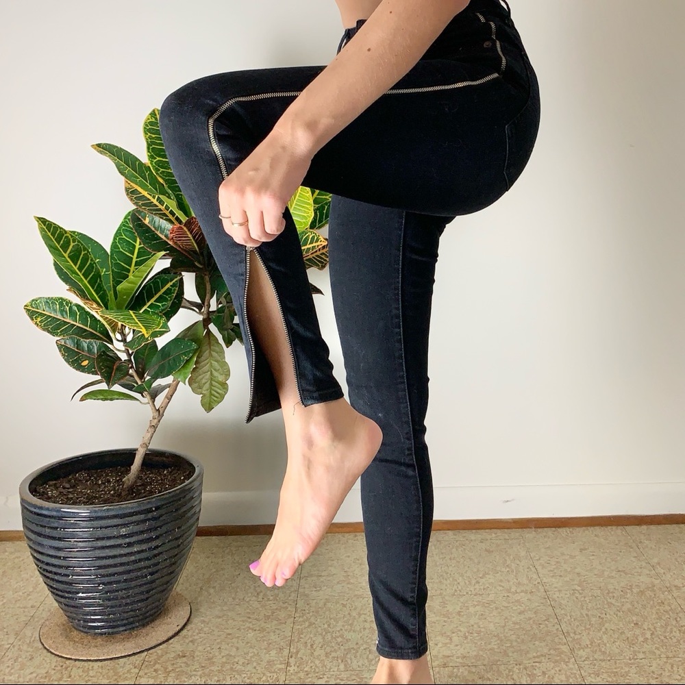 Levi's Mile High Ankle Zip Jeans